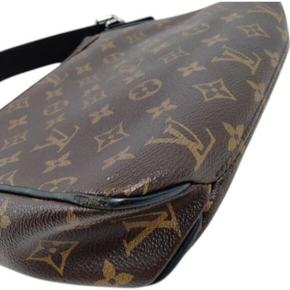 891370BS (X5) Louis Vuitton Crossbody Bag Brown Monogram - Picture 4 of 8